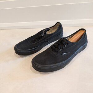Vans Authentic Sneakers in All Black Mens 10.5 Womens 12